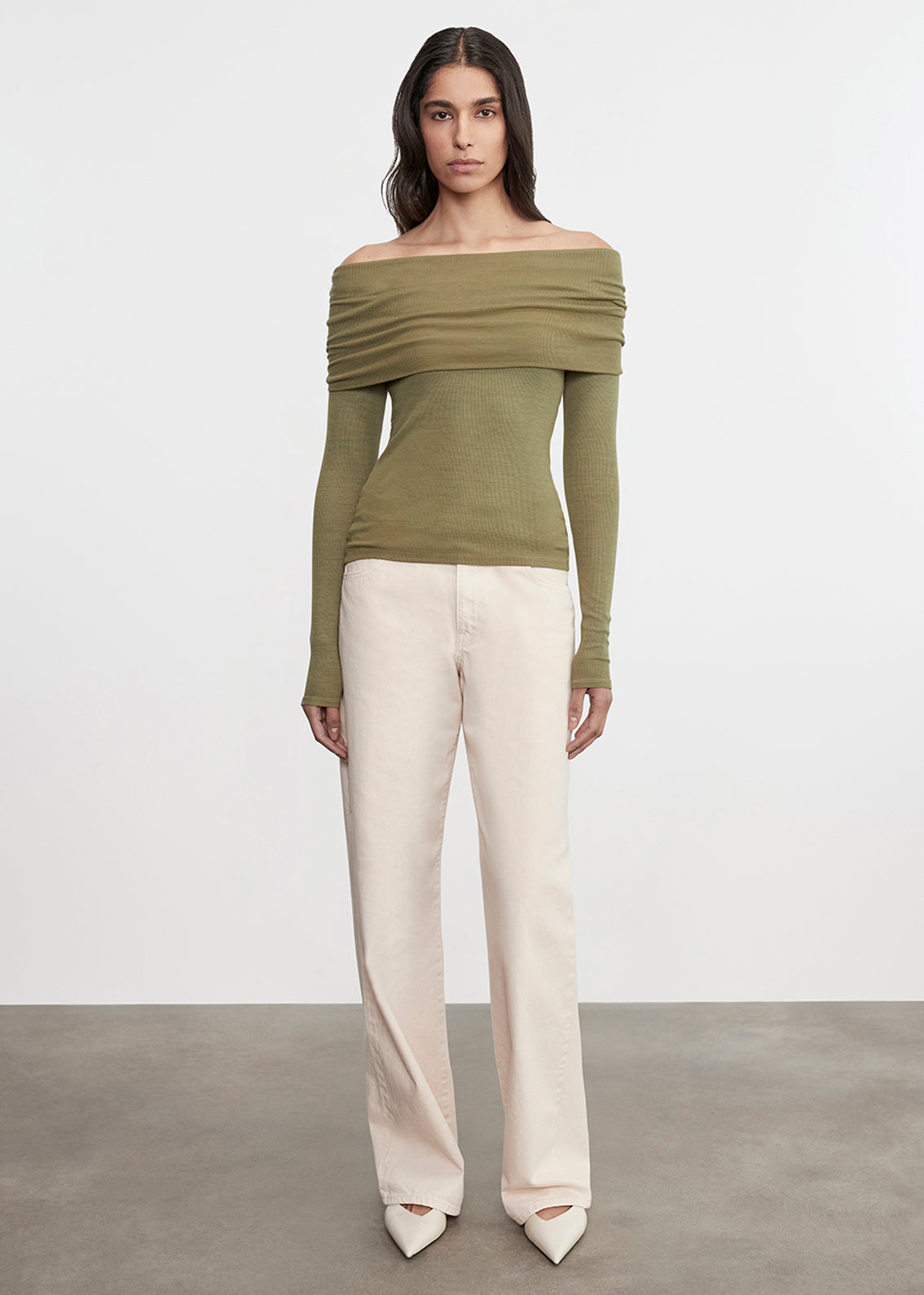 Silk Rib L/S Off-Shoulder Top | Olive Stone