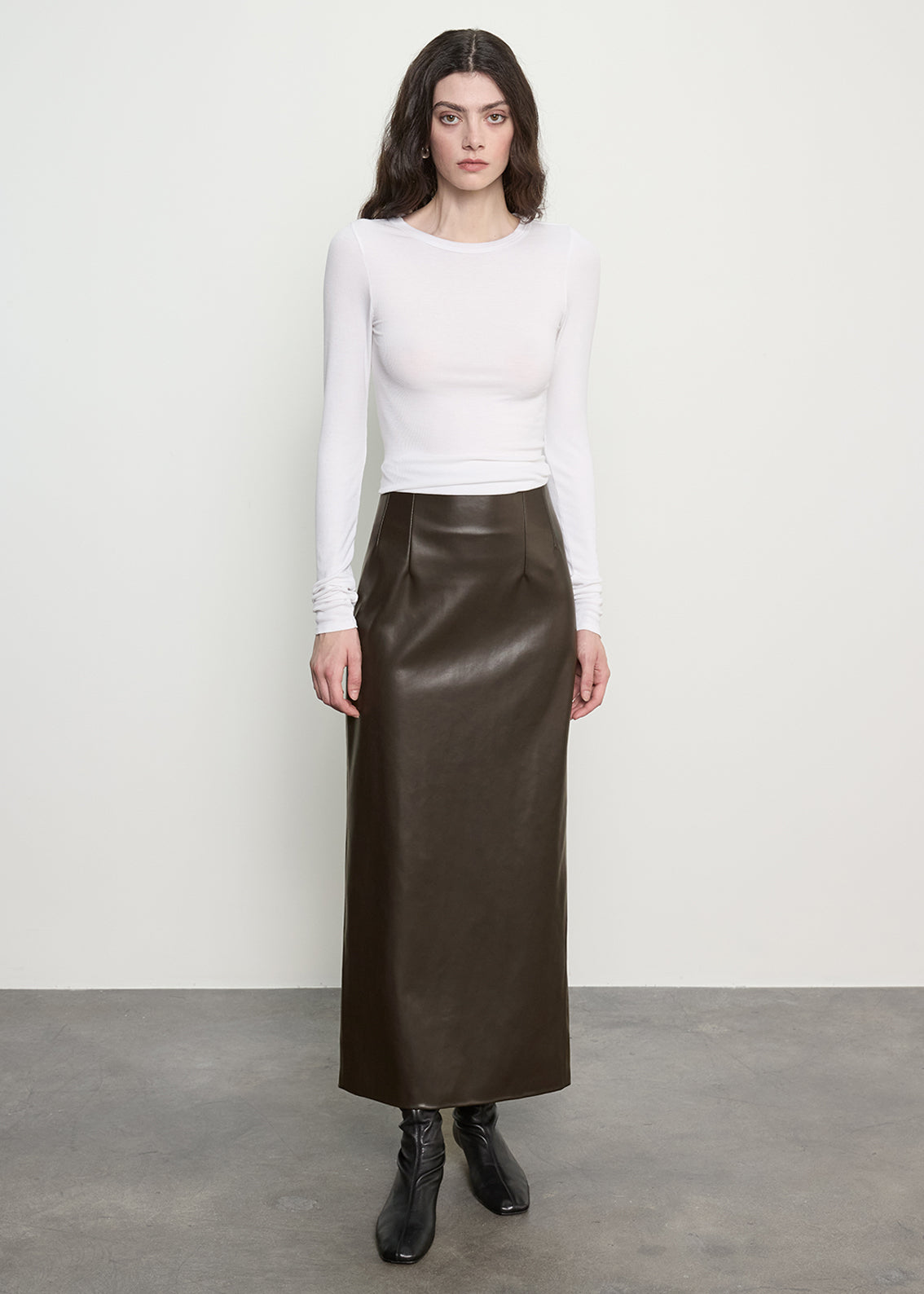 Leather Hi-Waist Curve Skirt | Coffee