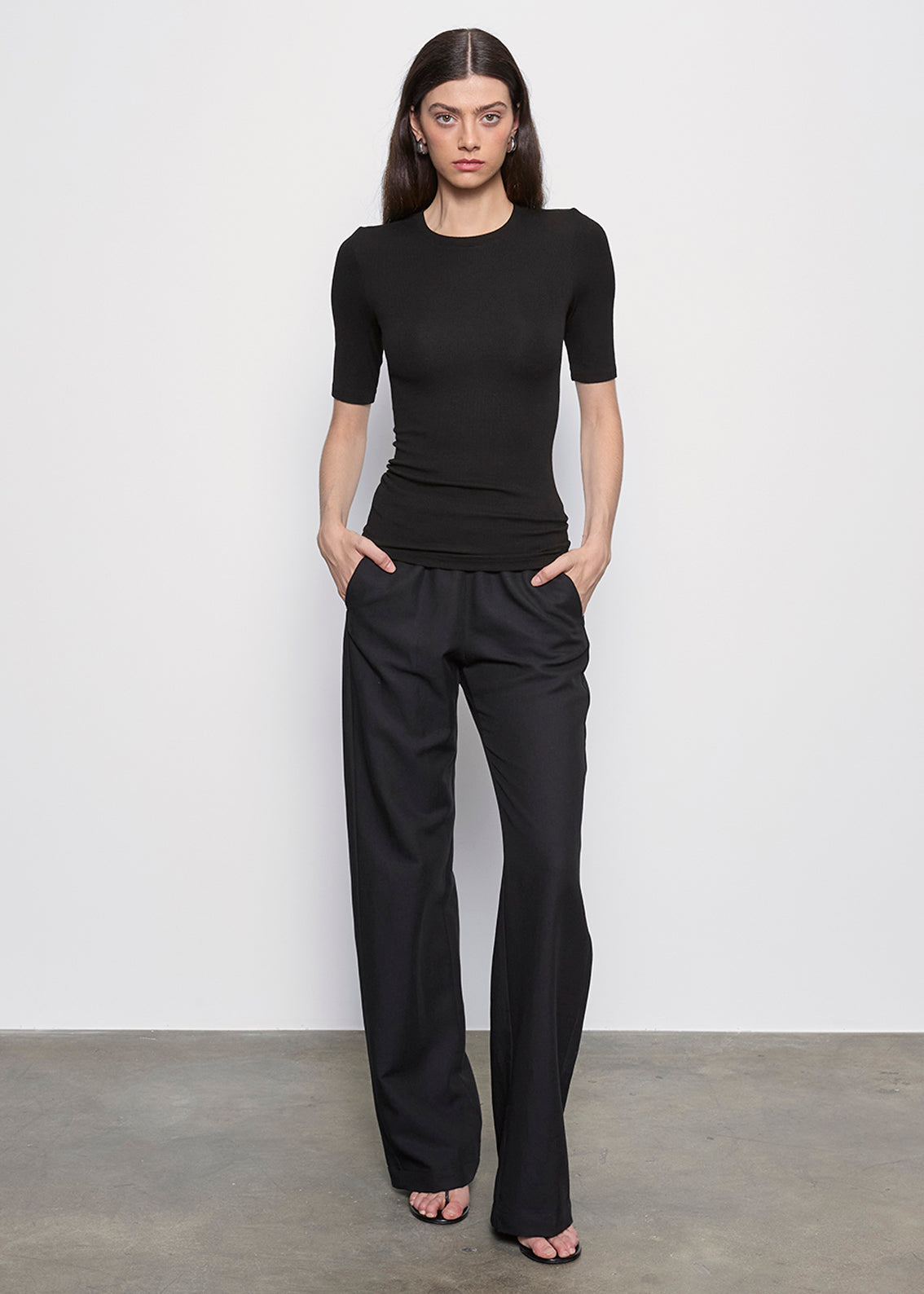 Silk Rib Fitted Half Sleeve Crew | Black