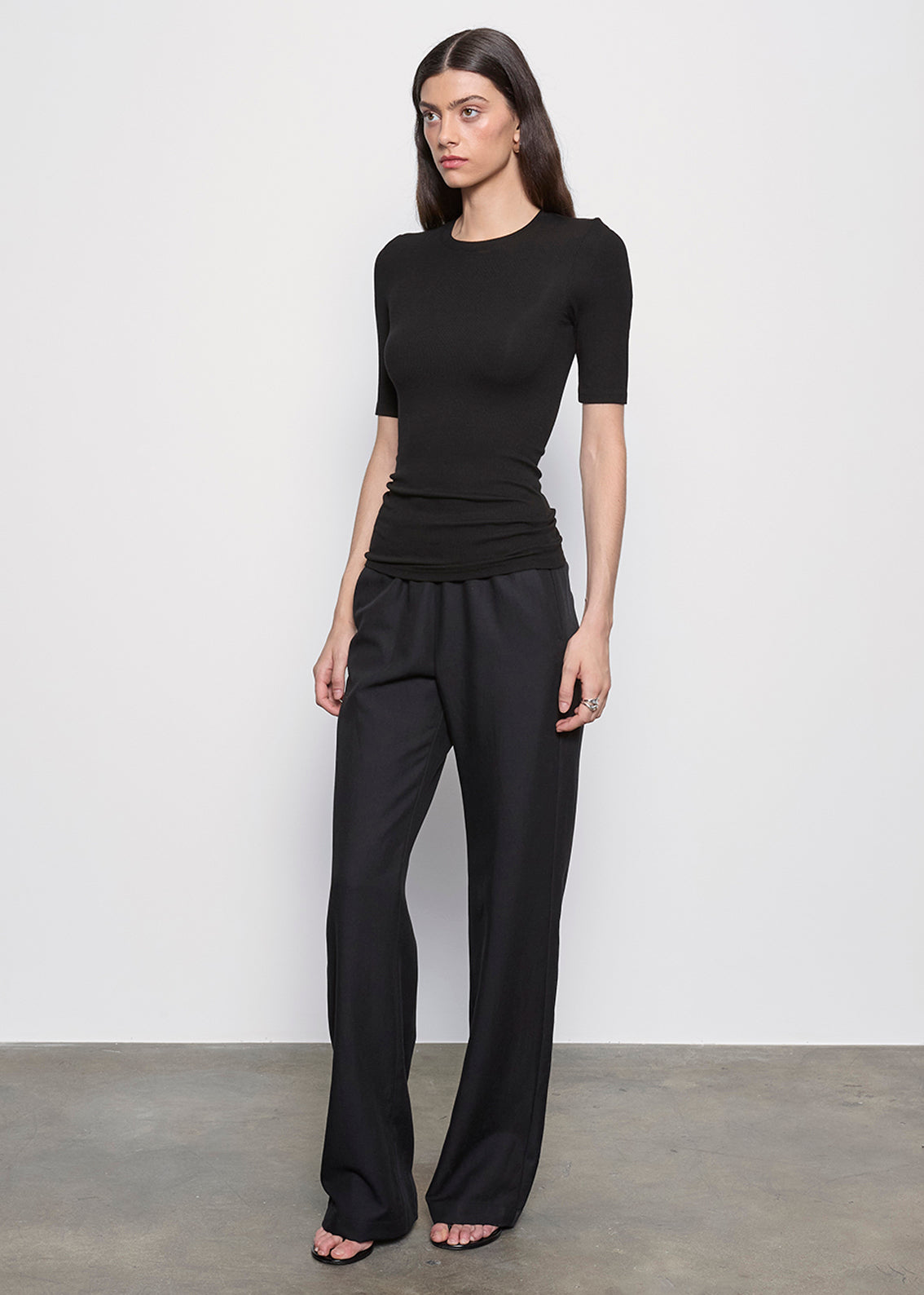 Silk Rib Fitted Half Sleeve Crew | Black