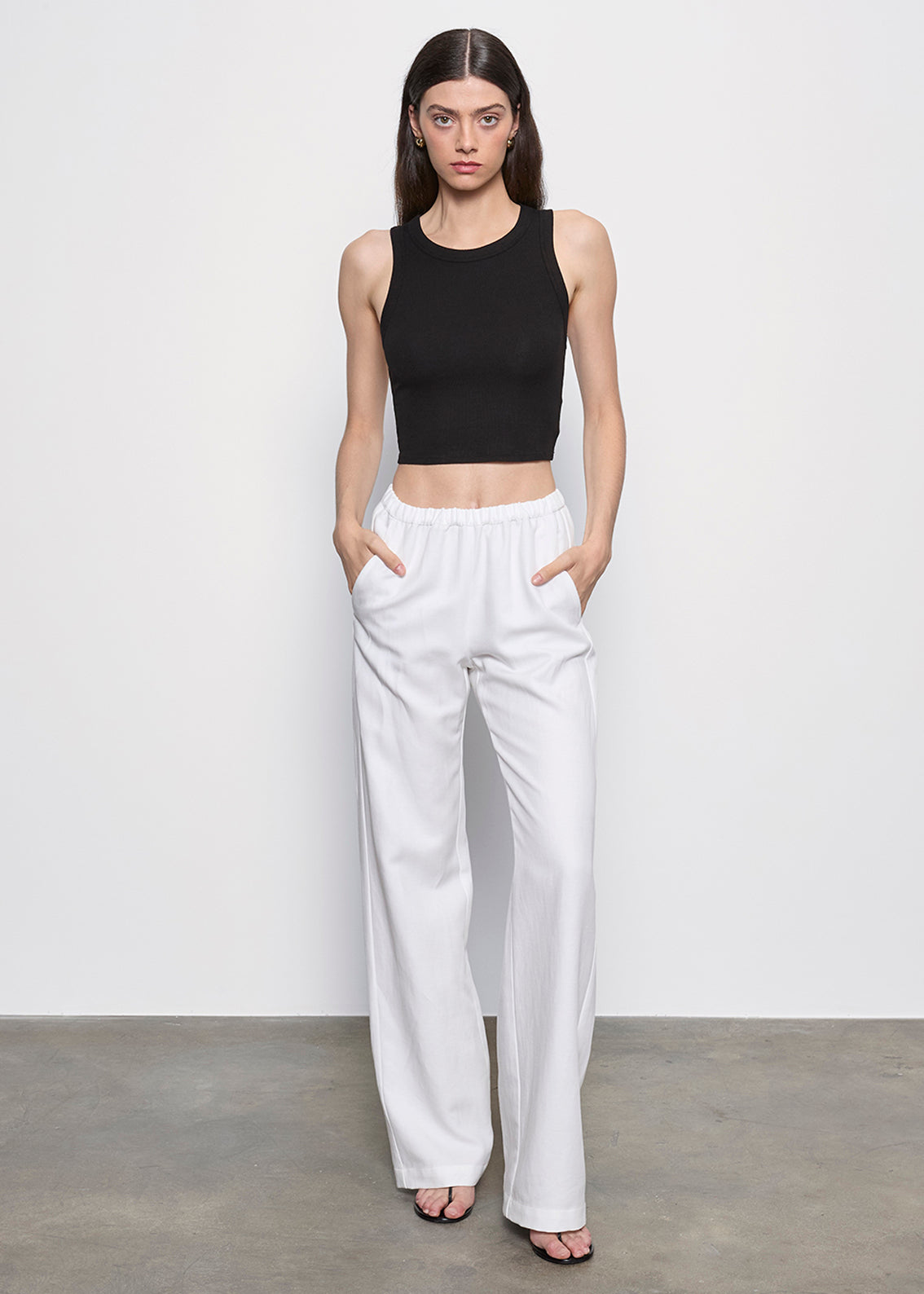 Silk Rib Cropped Tank | Black
