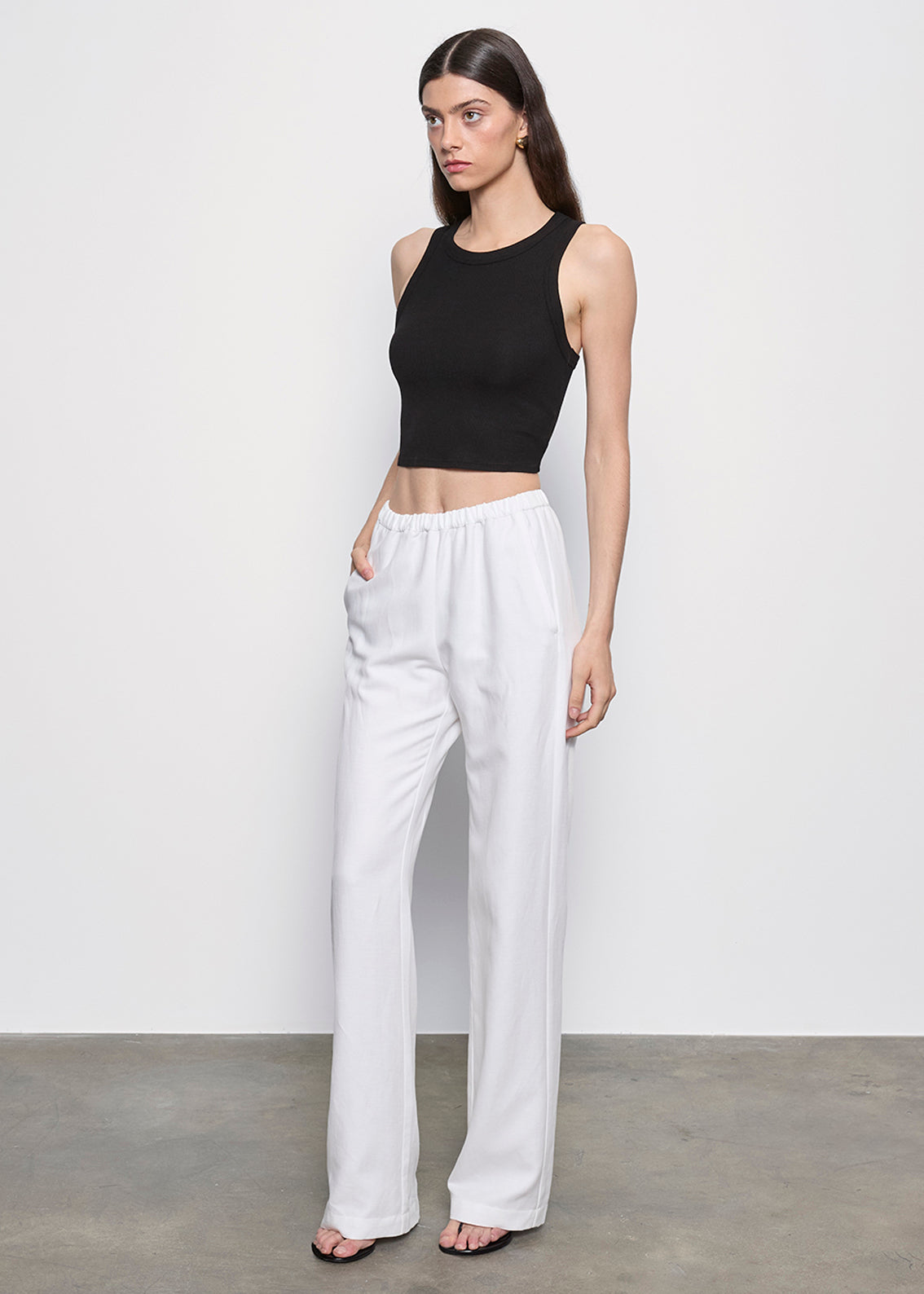 Silk Rib Cropped Tank | Black