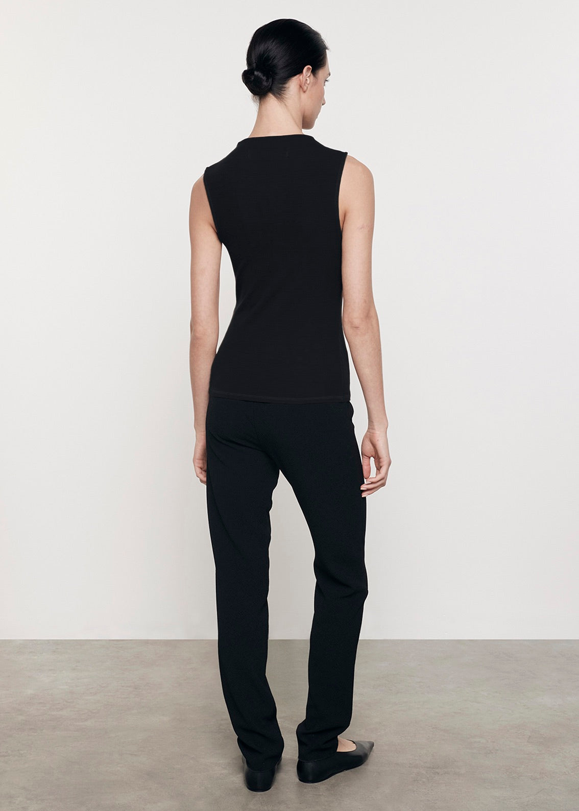 Silk Rib Sleeveless Mockneck | Black