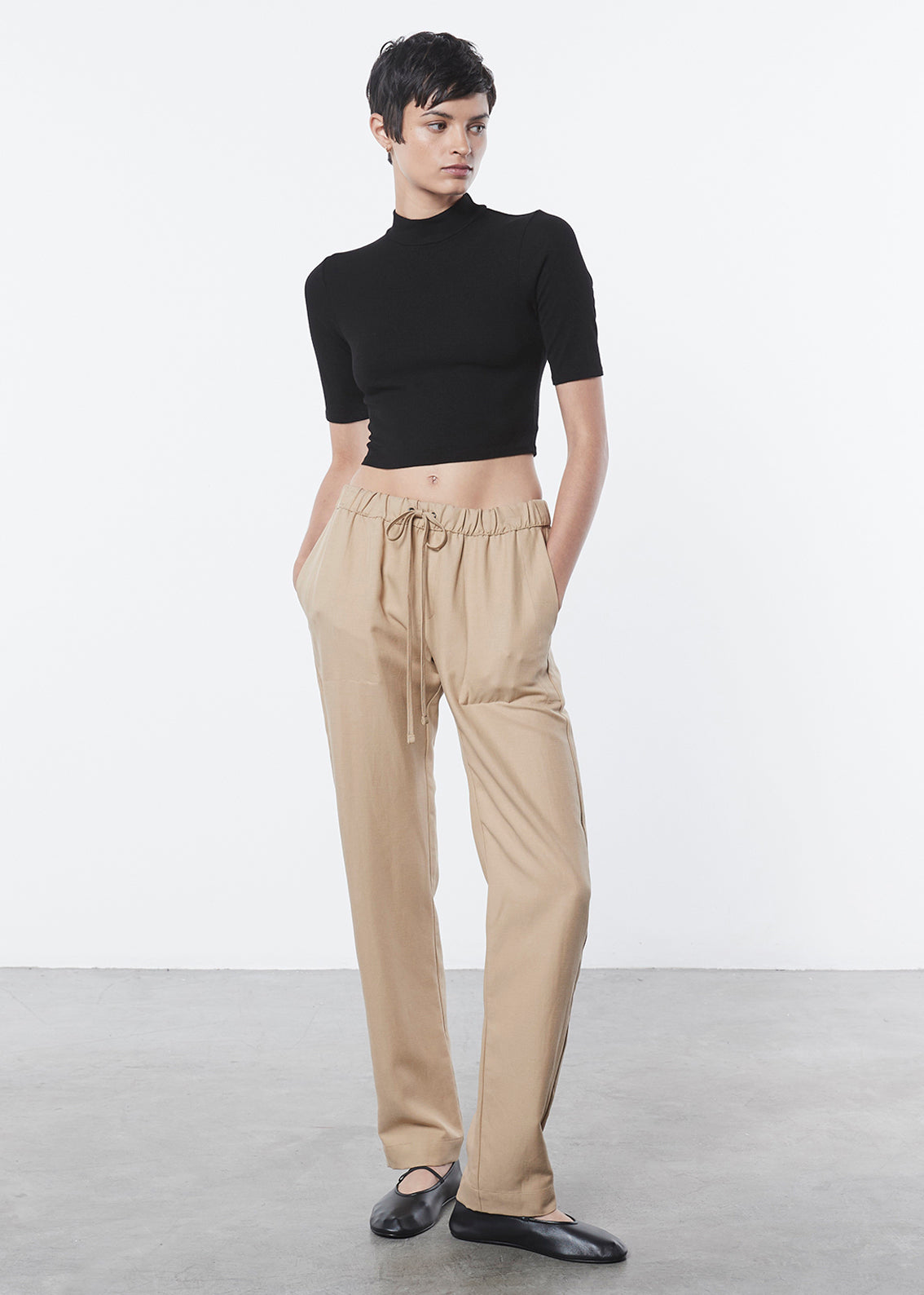 Silk Rib Cropped Half Sleeve Mockneck | Black