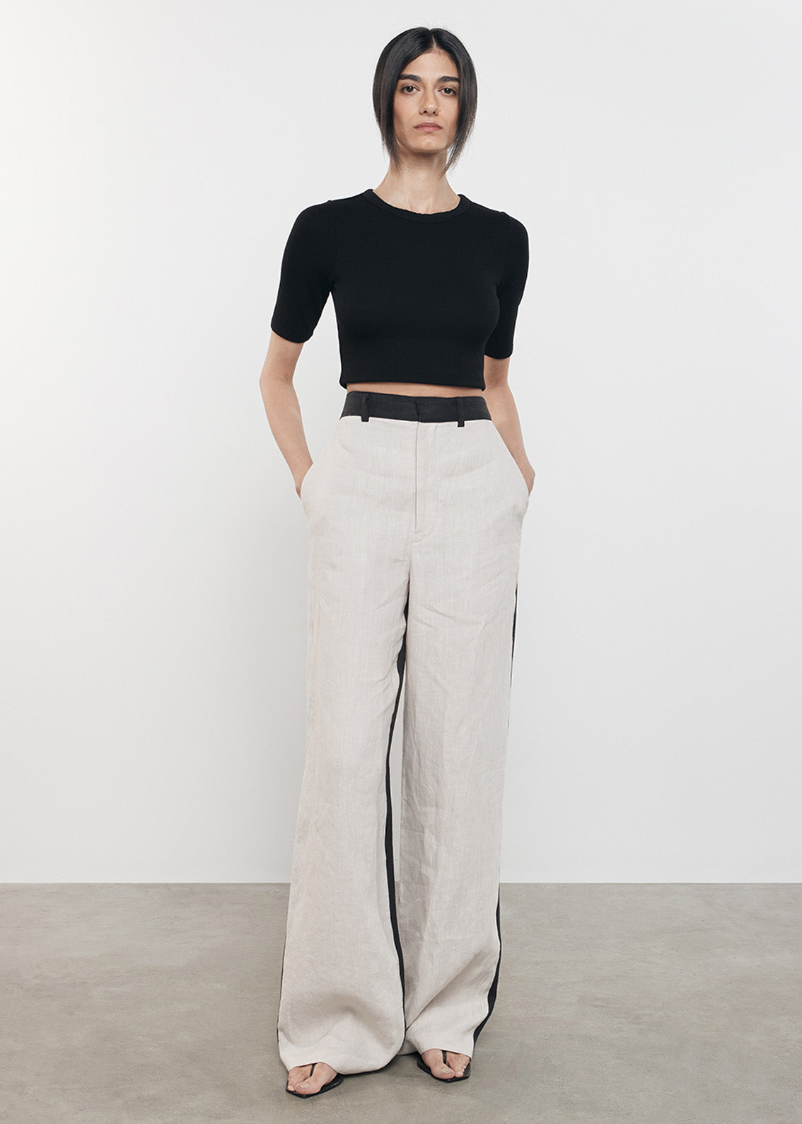 Silk Rib Cropped Half Sleeve Crew | Black