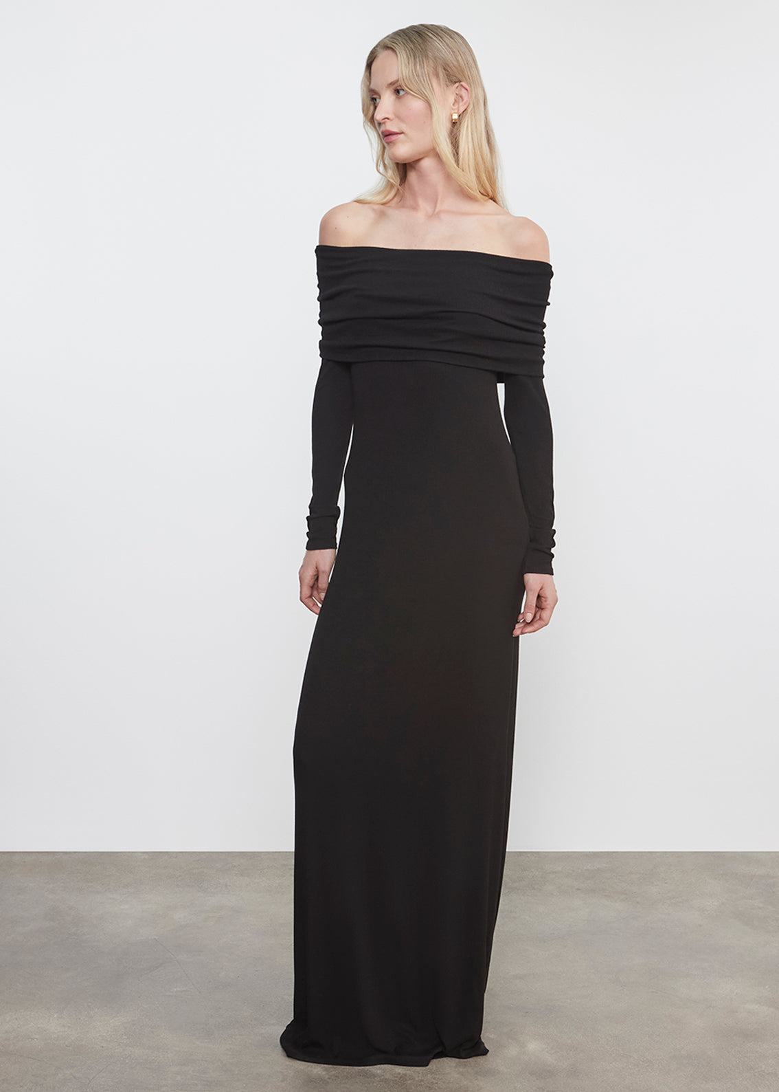 Silk Rib Off-Shoulder Fluid Dress | Black
