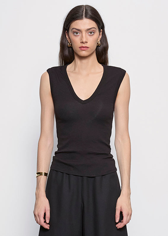 Textured Knit Sleeveless V | Black