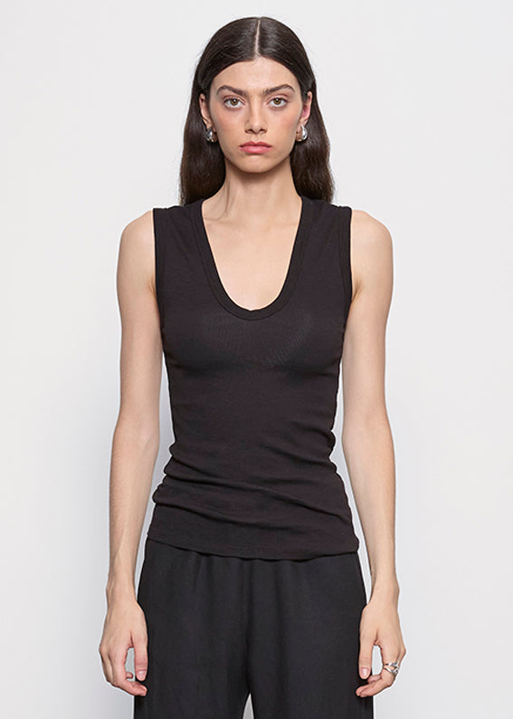 Textured Knit Sleeveless U | Black