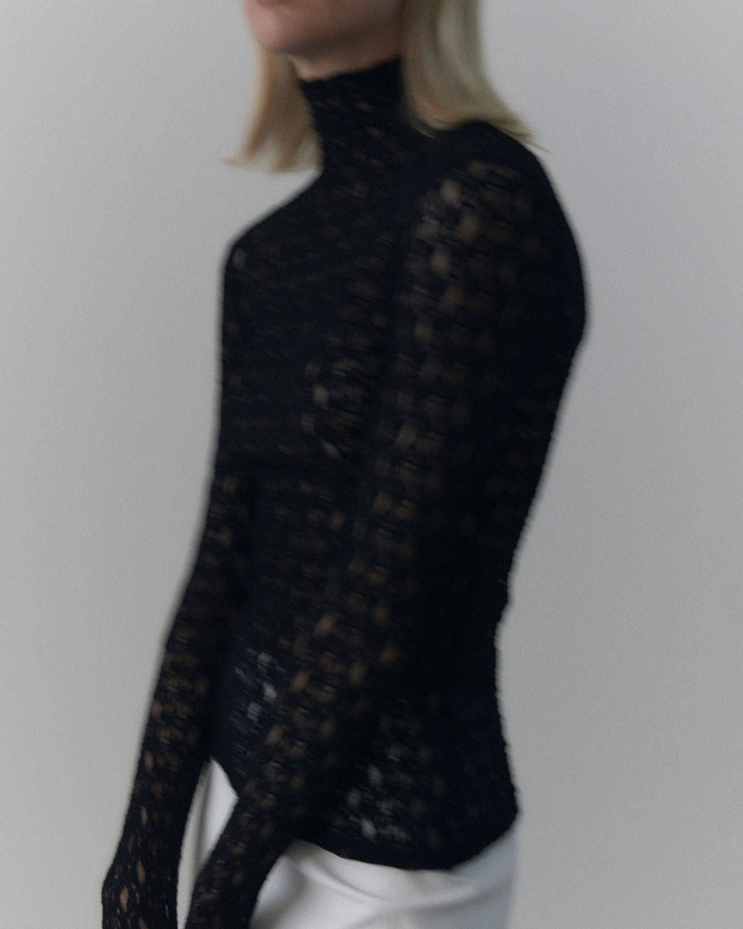 Lace L/S Turtleneck | Black