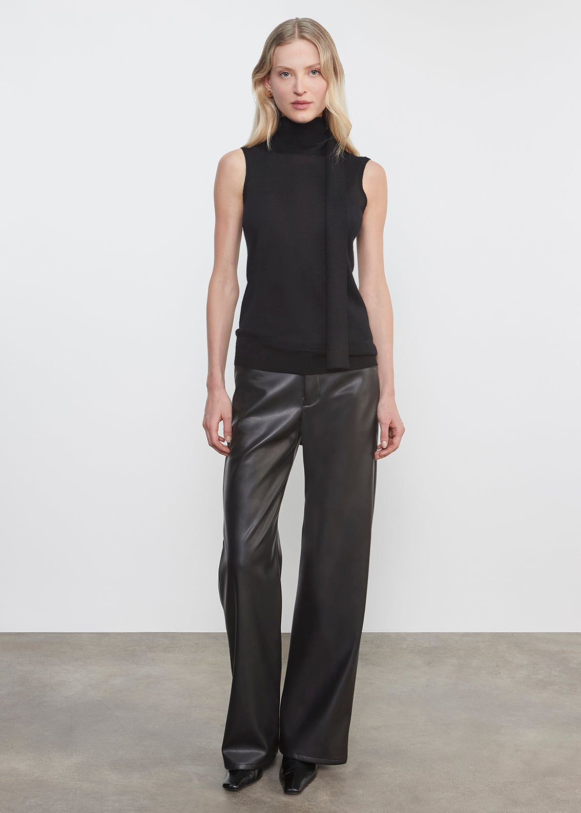 Leather Straight Leg | Black