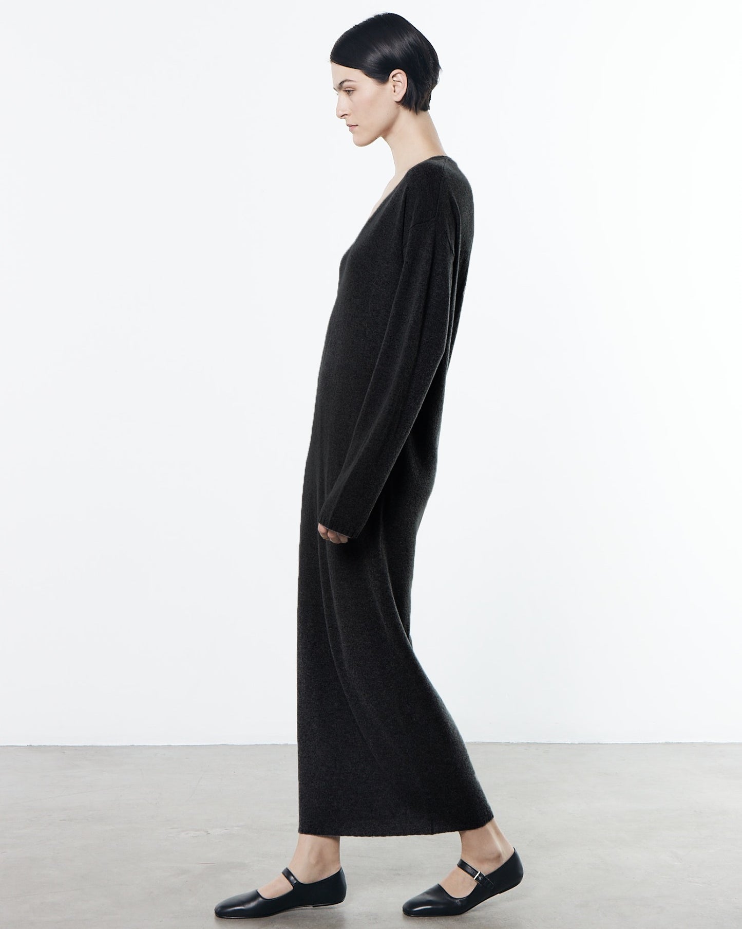 Coccoon Sweater Dress_Black-Side