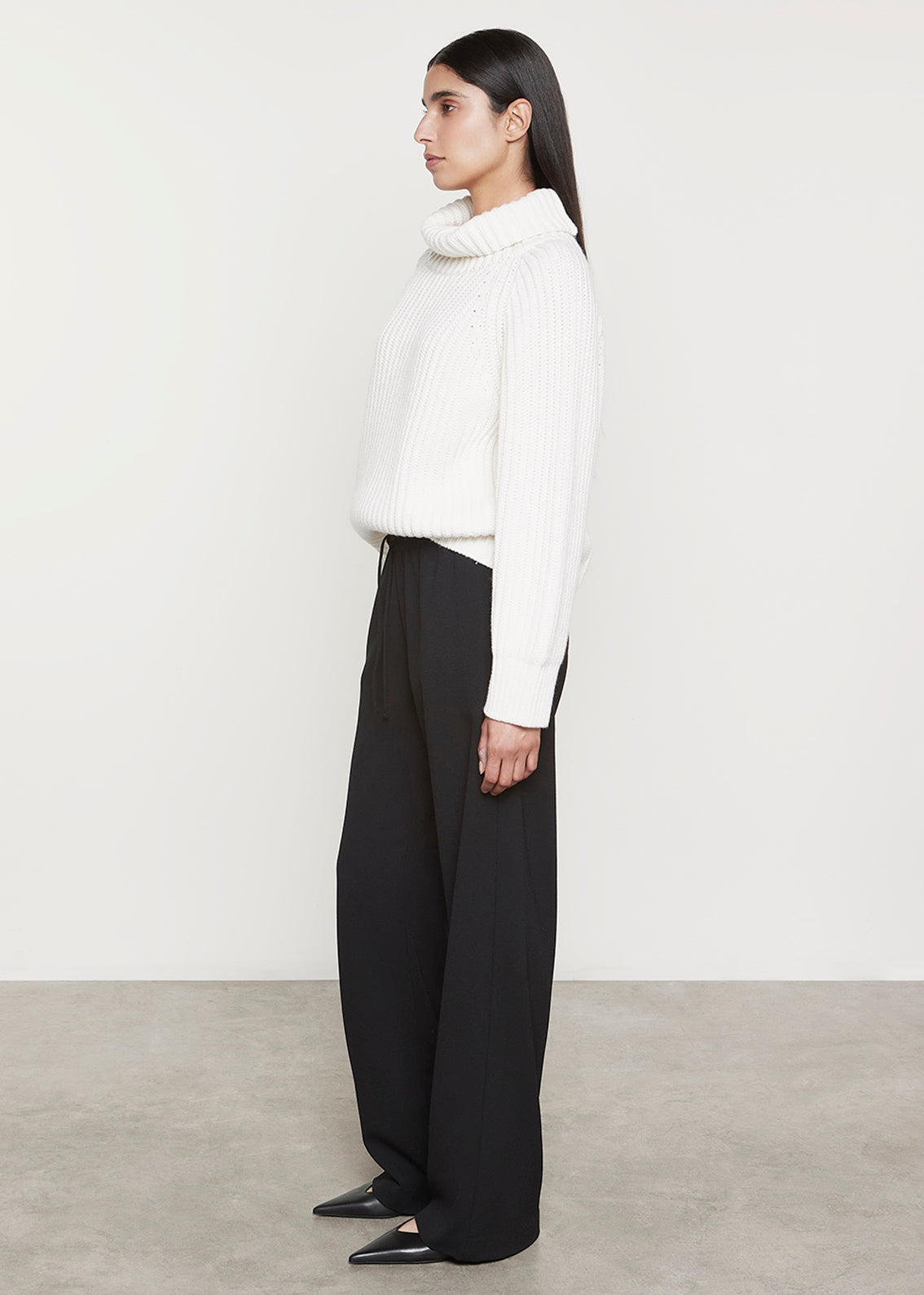 Chunky Cashmere Turtleneck Sweater | Chalk